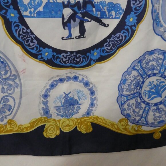 Unbranded | OS | Blue White Gold | Holland Souvenir Scarf - Picture 14 of 16
